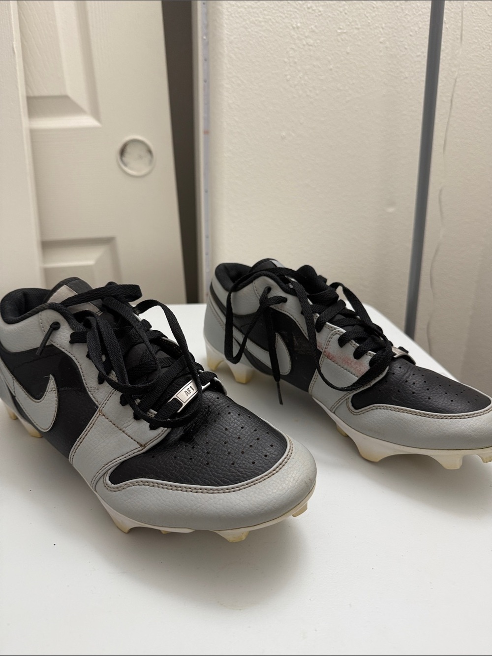 Jordan 1 low cleats
